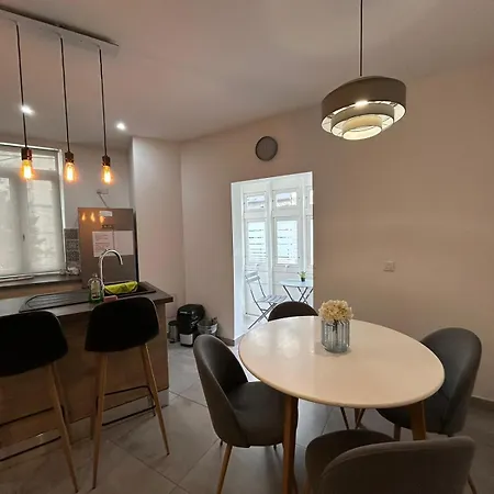 Cozy Or Sliema Race1 *