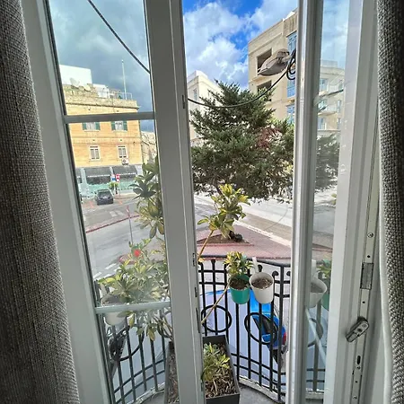 Cozy Or Sliema Race1 * Gzira